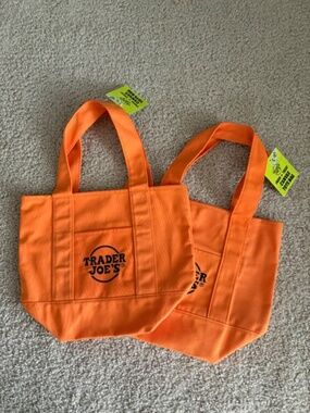Trader Joe's Mini Tote SET OF 2 Trick Or Treat Canvas Bag ORANGE HALLOWEEN